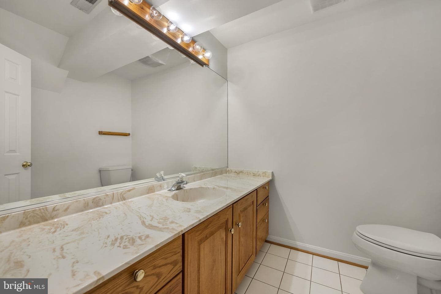 2701 Verily Court photo 32