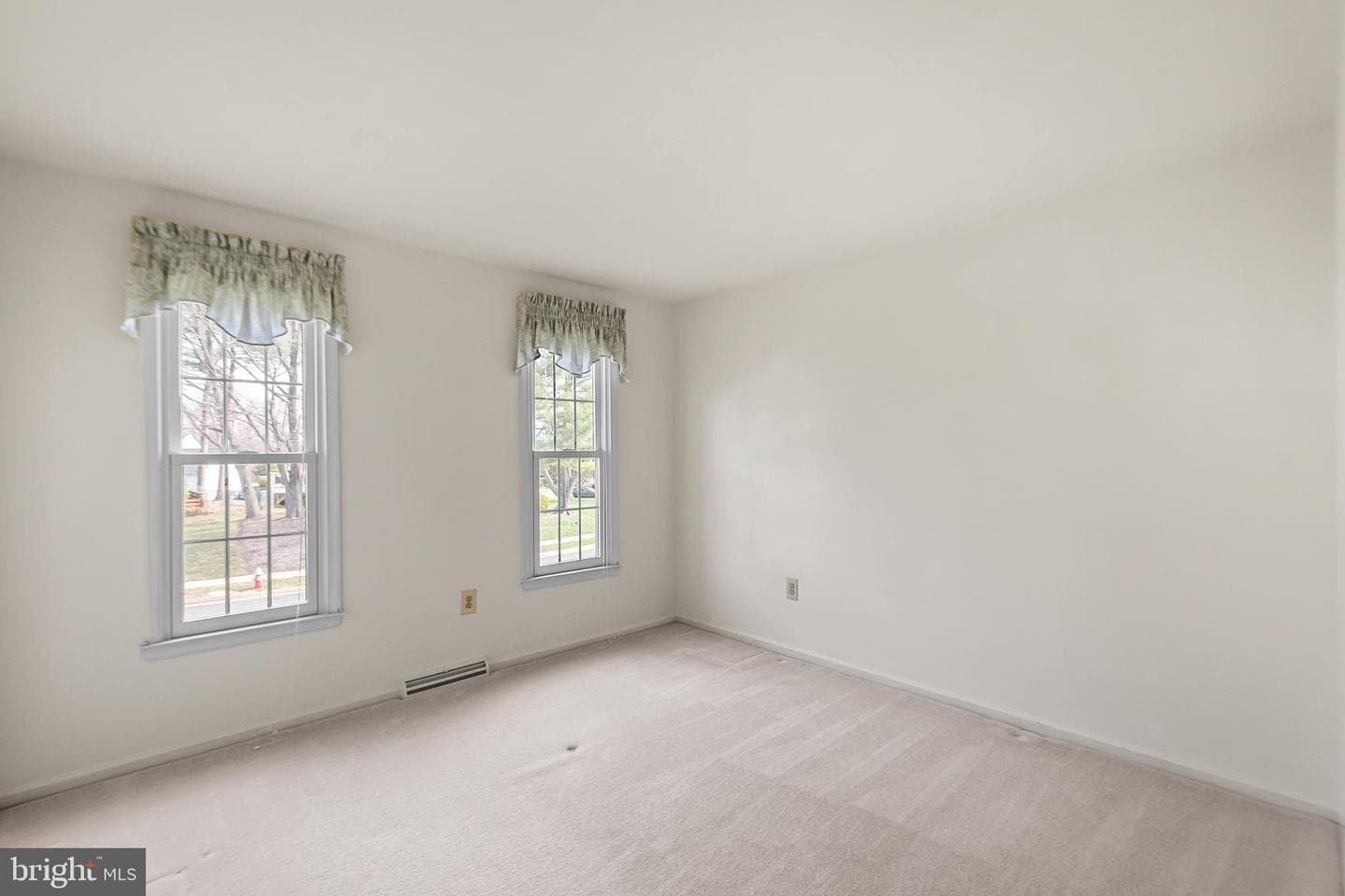 9005 Penn Manor Court photo 16