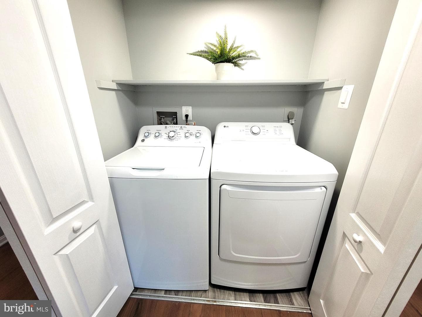 9800 Kingsbridge Drive #2 photo 35
