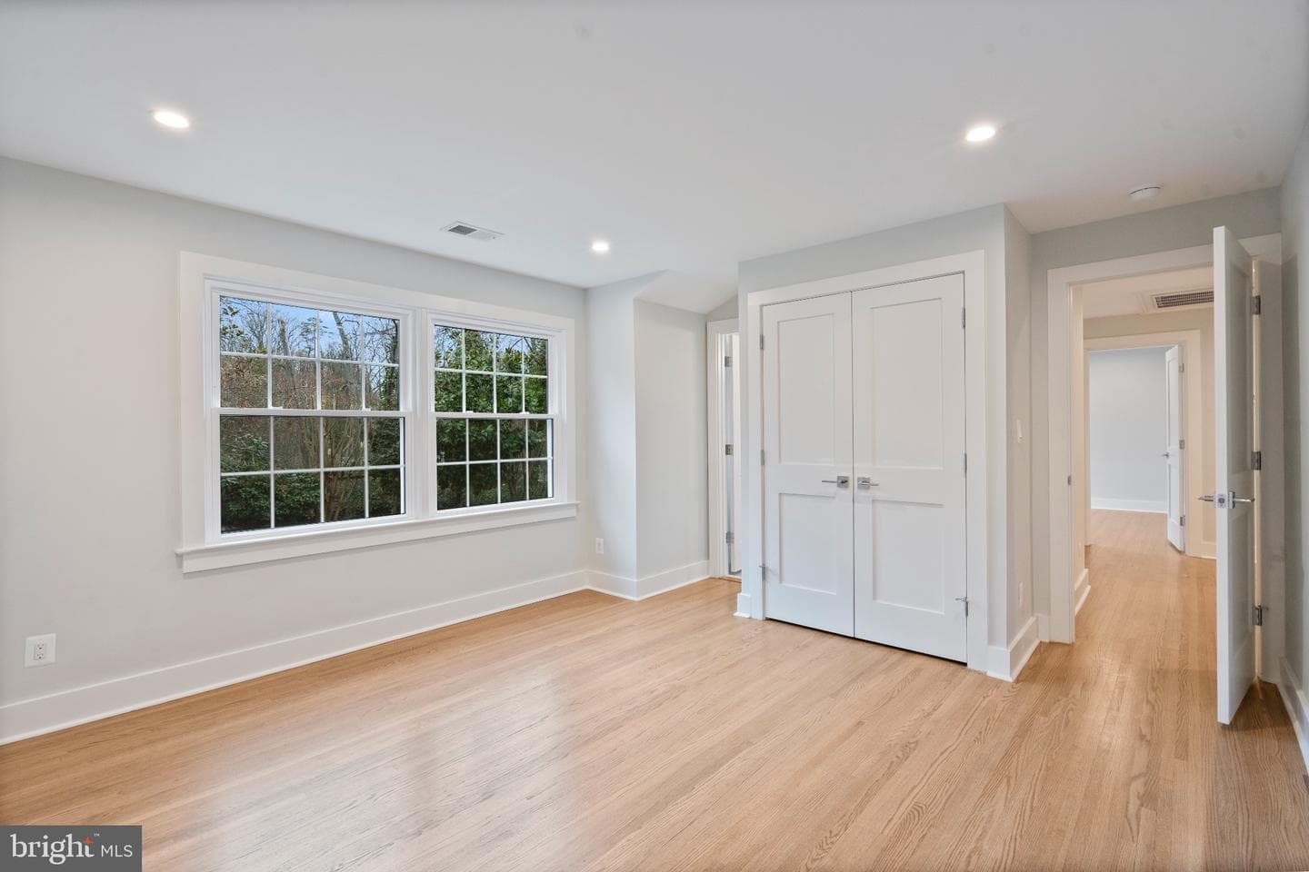 7204 Regent Drive photo 26