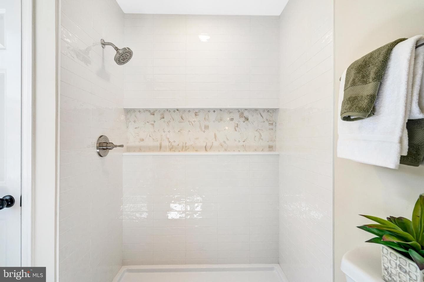 9810 Vertain Court photo 22