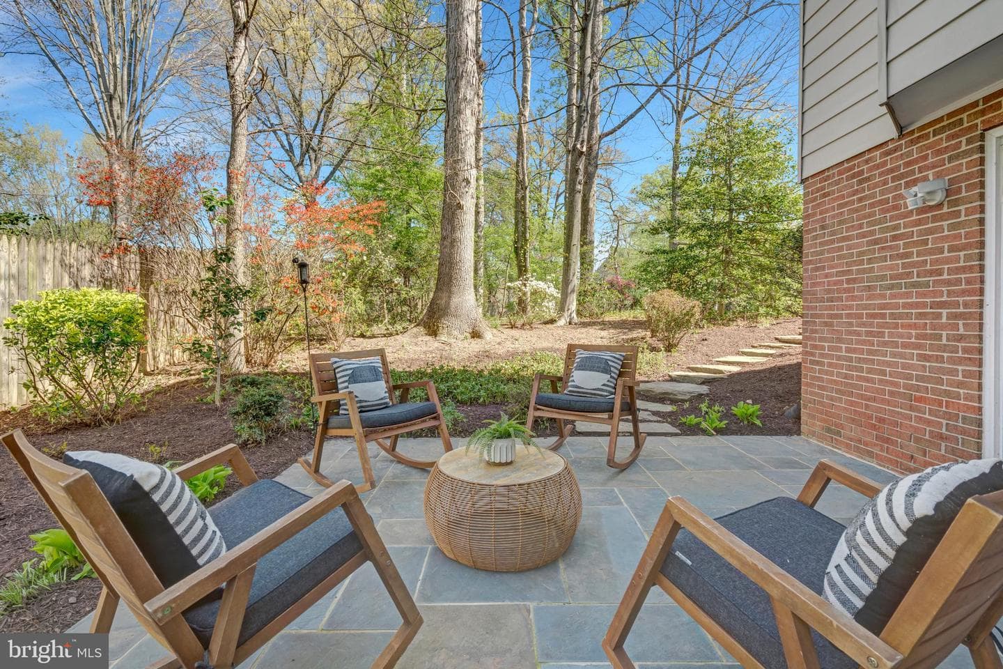 9810 Vertain Court photo 37
