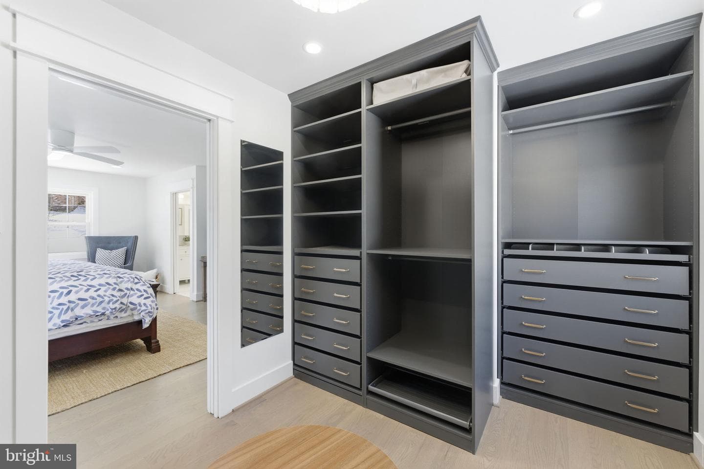 8615 Kerry Lane photo 22