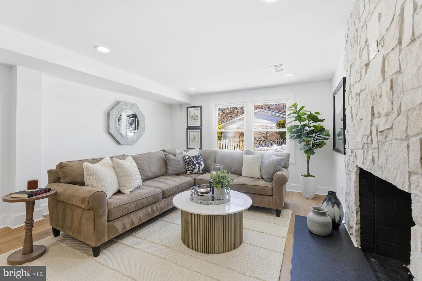 8615 Kerry Lane photo 29