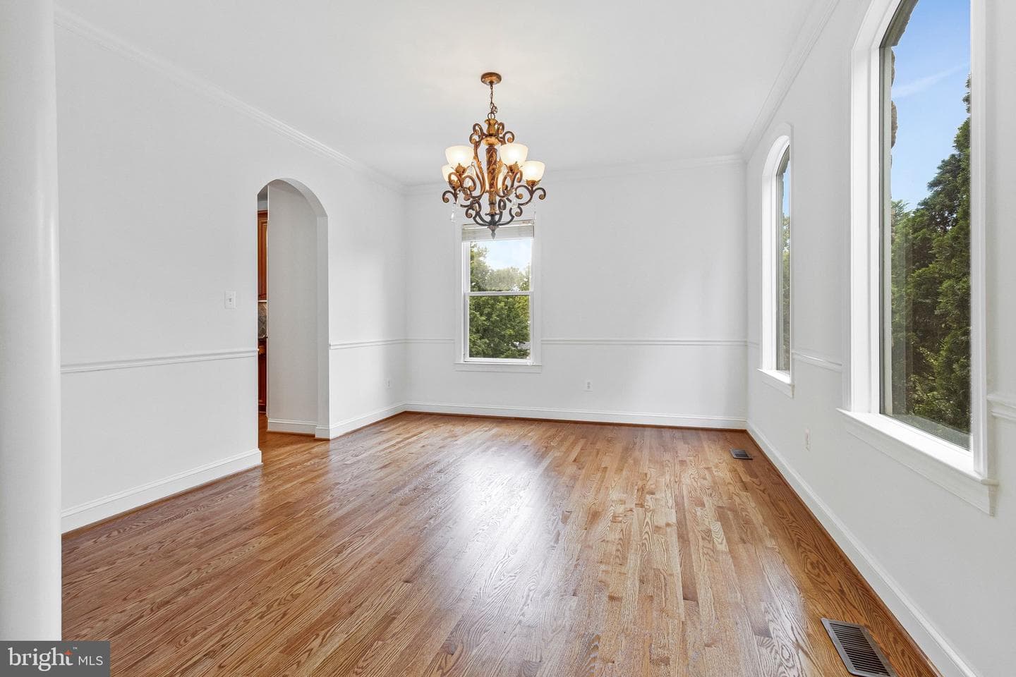6312 Maryview Street photo 4