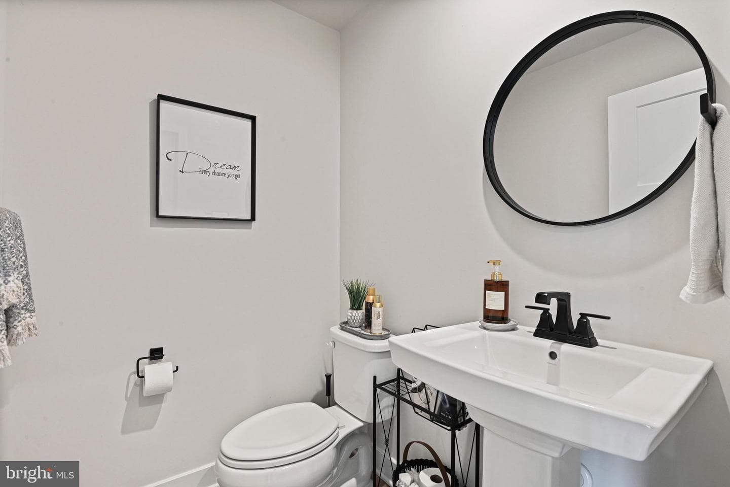 14008 Airfoil Road photo 21