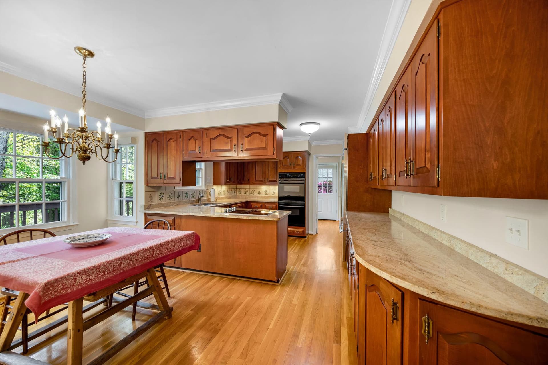 718 Ridge Drive photo 27