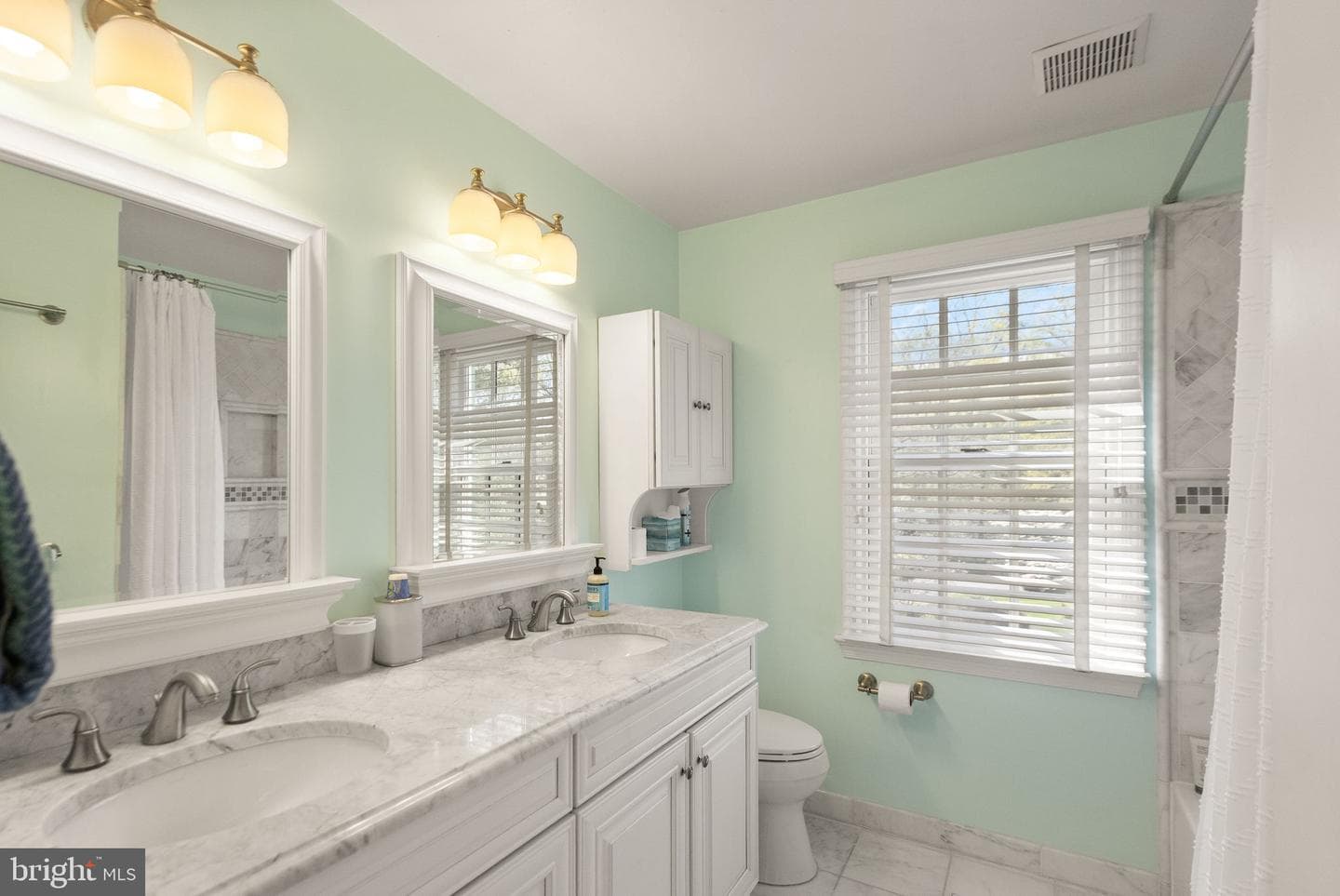 11809 Wayland Street photo 48