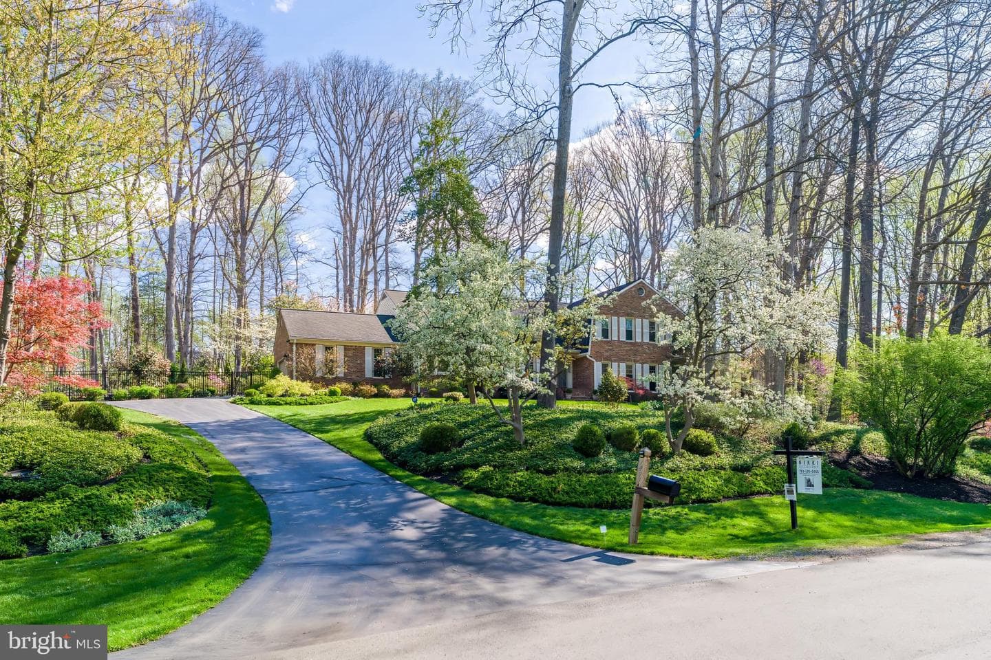 1807 Abbey Glen photo 90