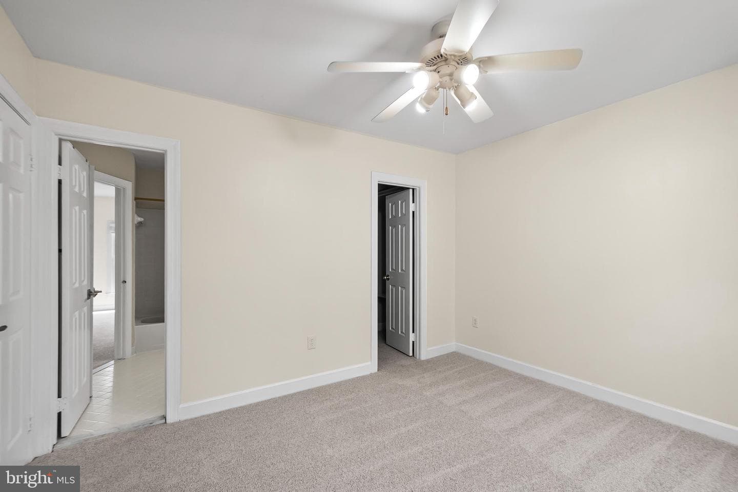 12187 Brecknock Street photo 25