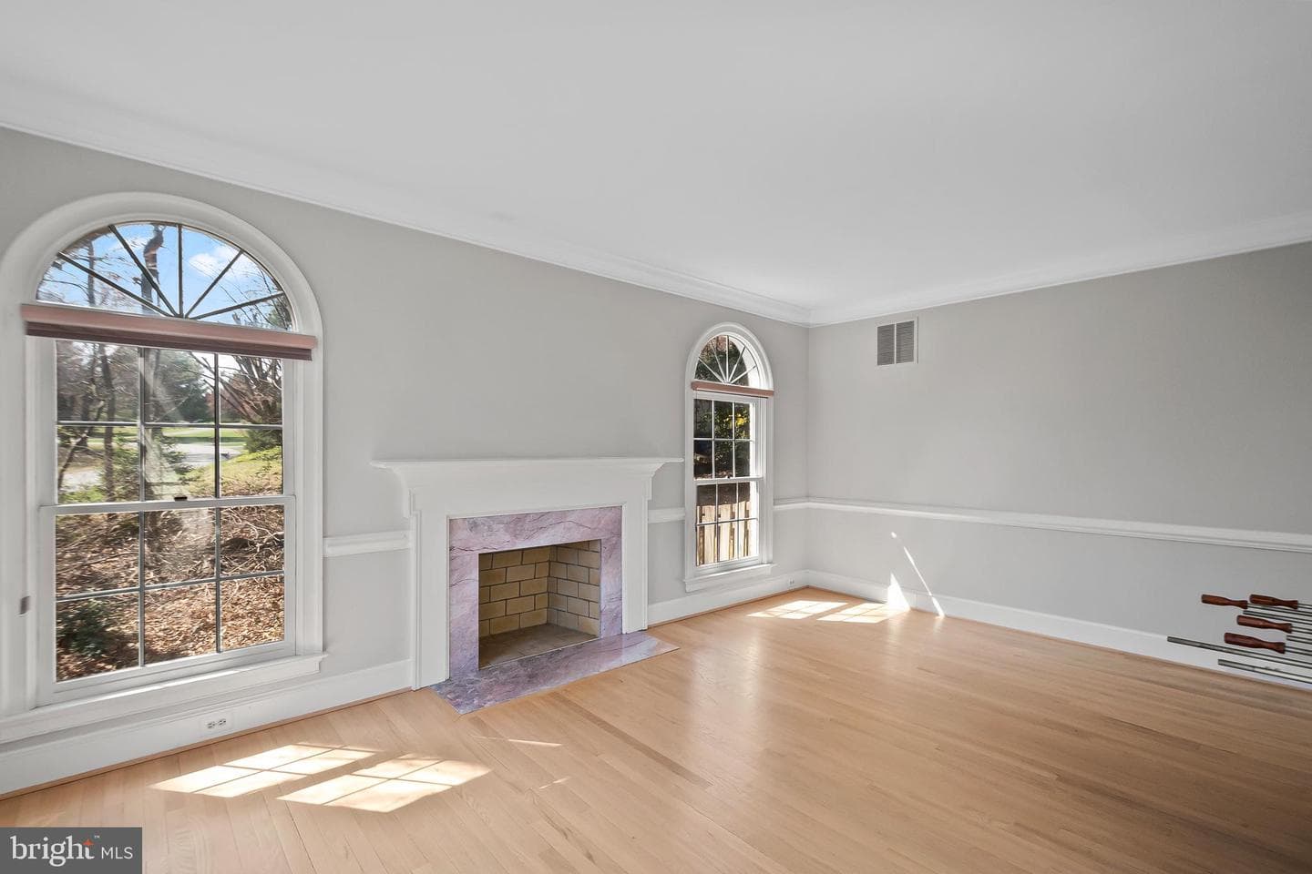 12187 Brecknock Street photo 9