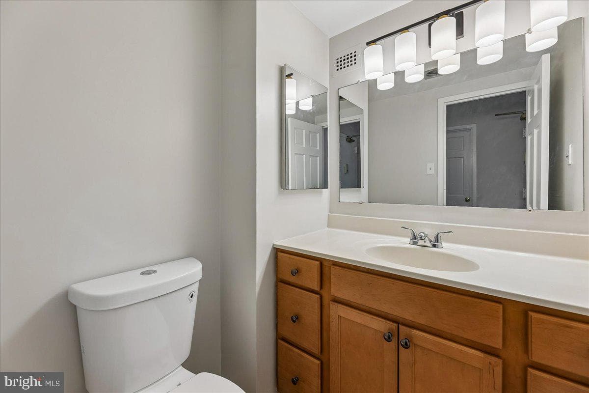 3701 S George Mason Drive #1604n photo 13