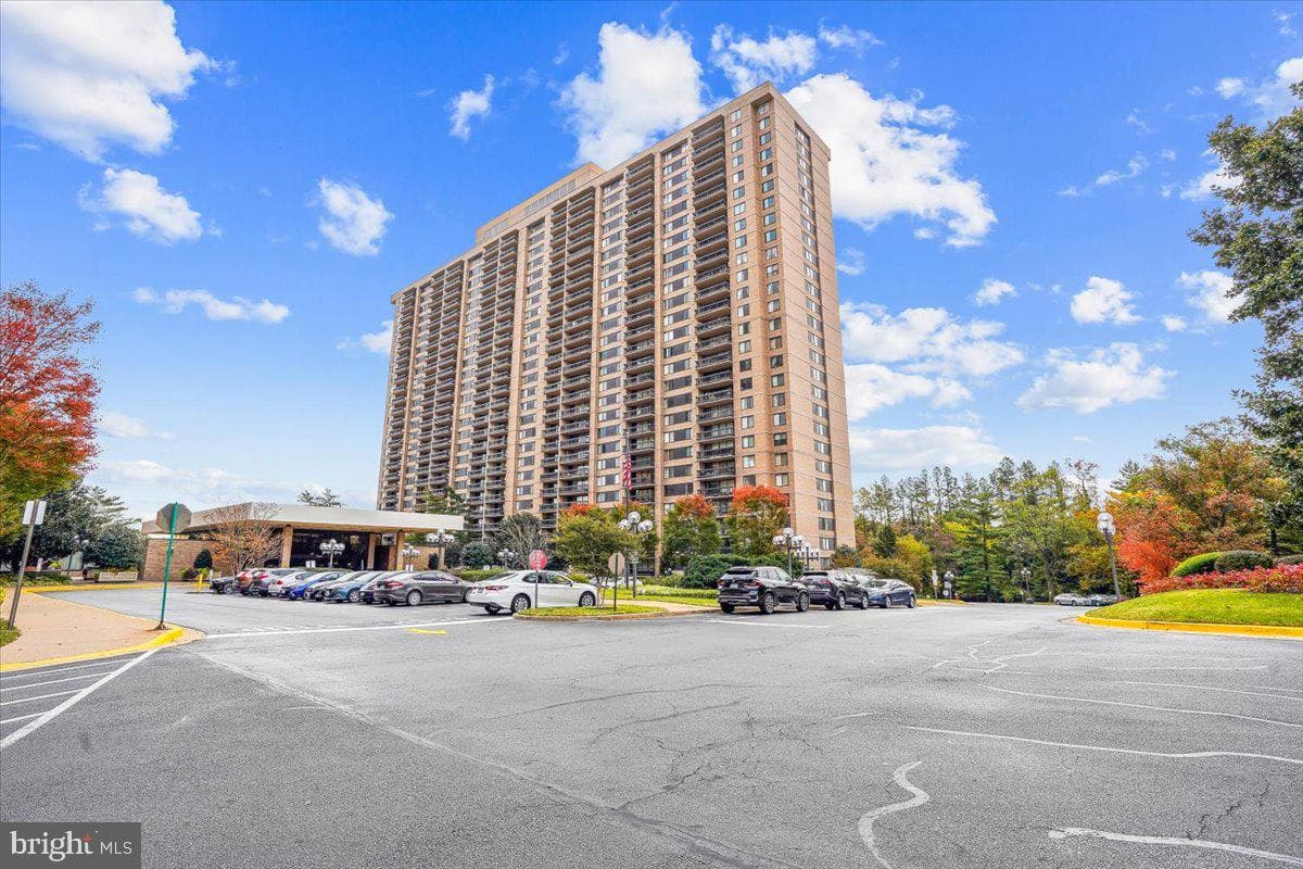 3701 S George Mason Drive #1604n photo 23