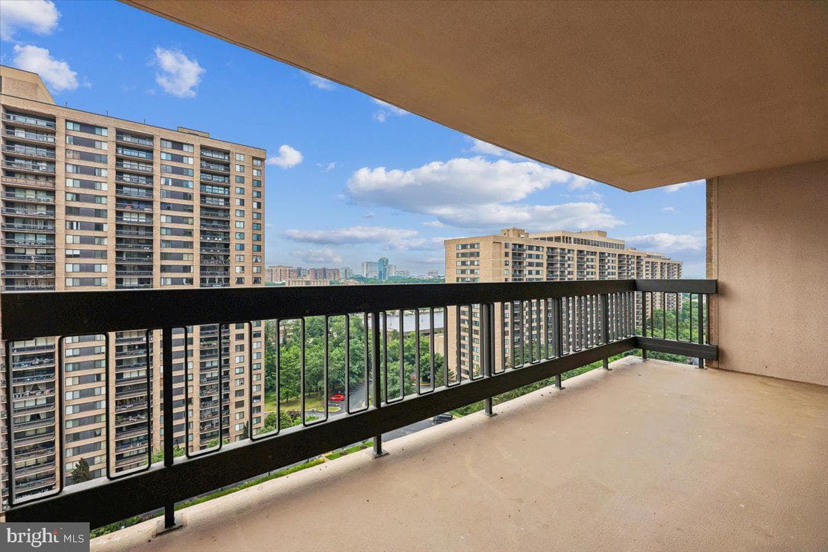 3701 S George Mason Drive #1604n photo 7
