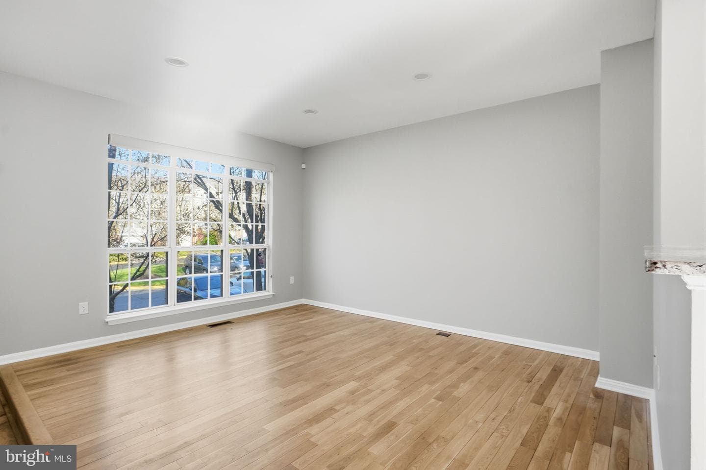 14300 Montverd Court photo 8