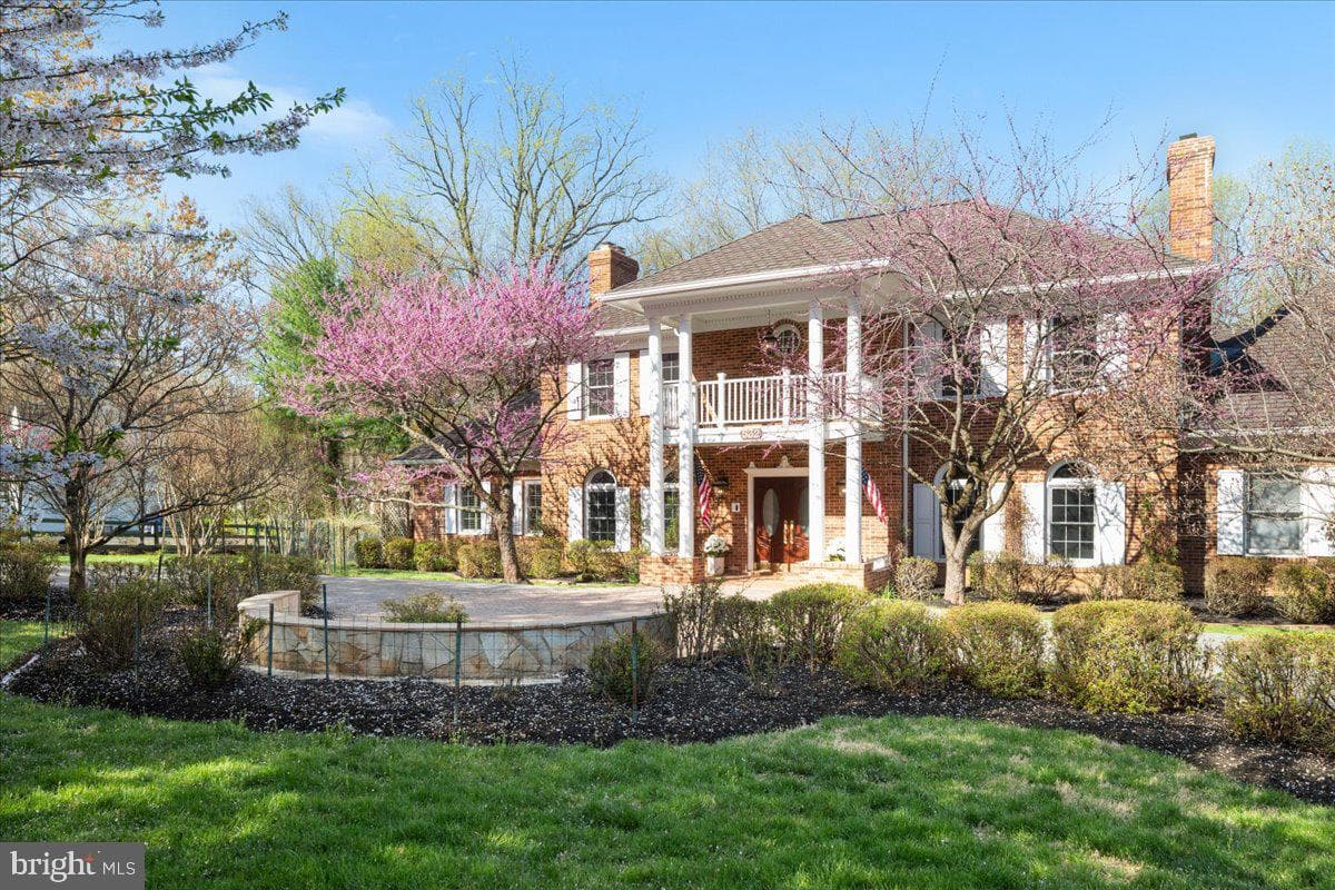 532 Walker Rd photo 5