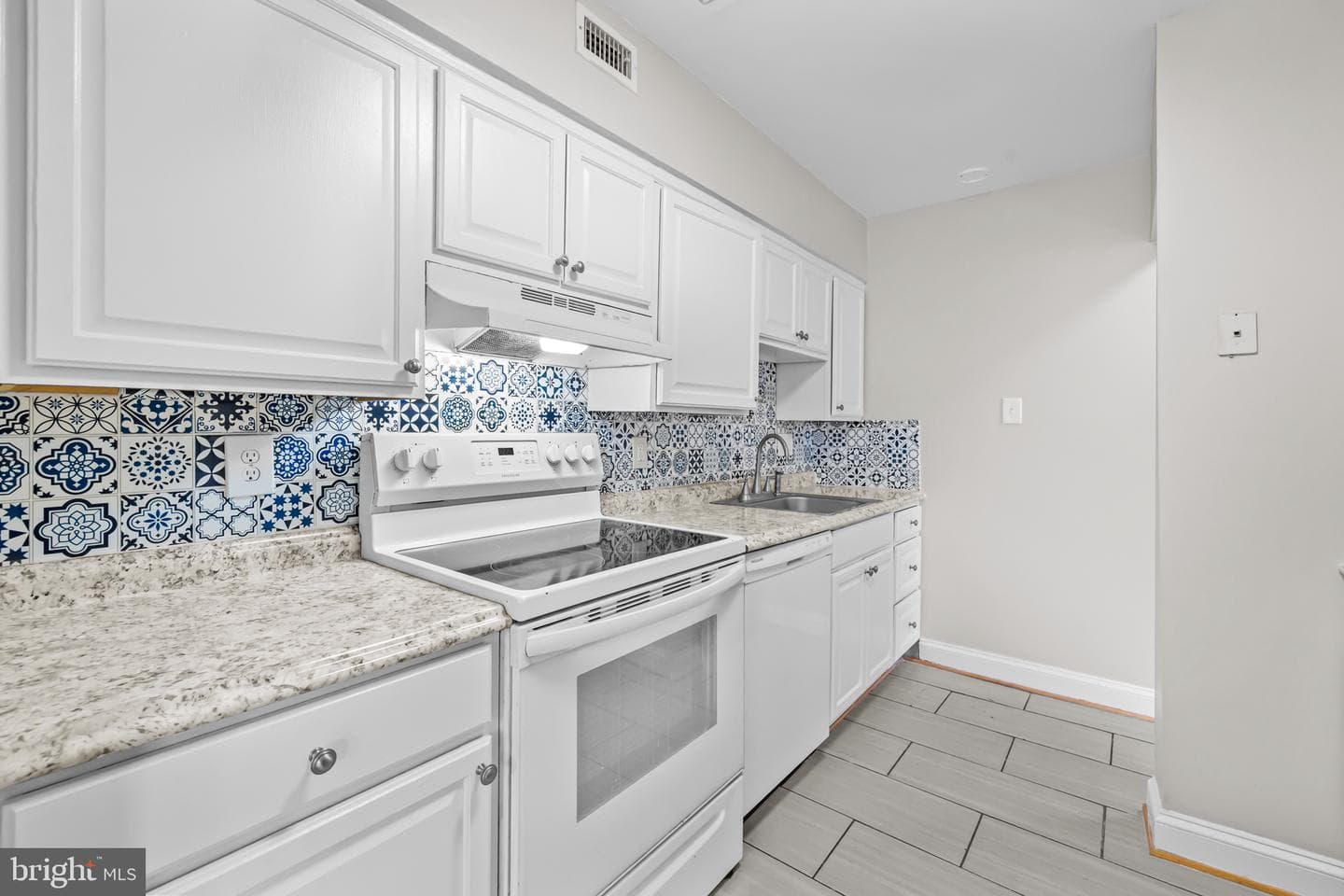 3911 Manzanita Place #E photo 13