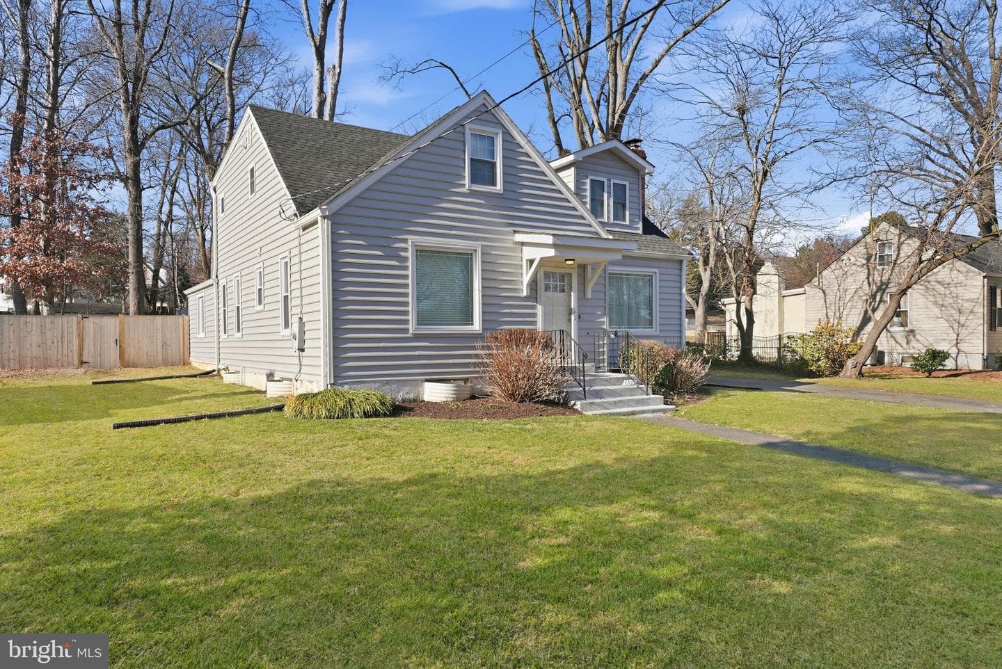 6710 Oak Drive photo 2