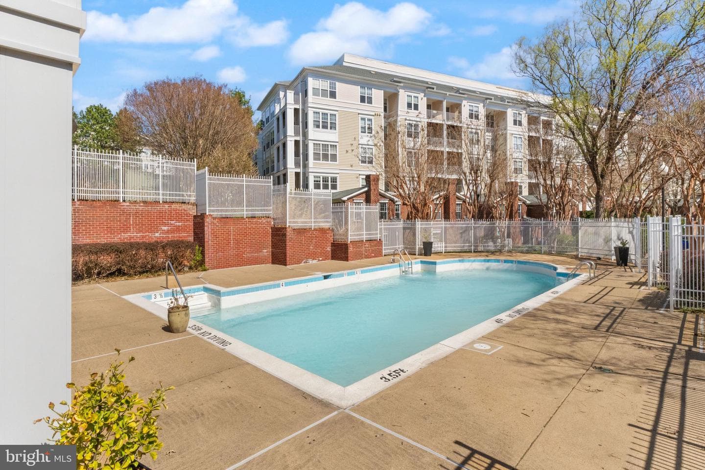 1625 International Drive #203 photo 36
