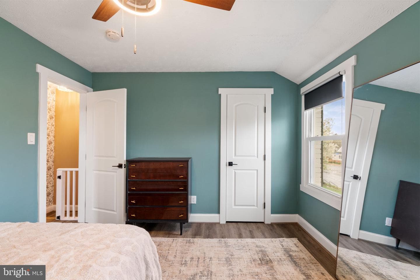 6106 N Kings Highway photo 15