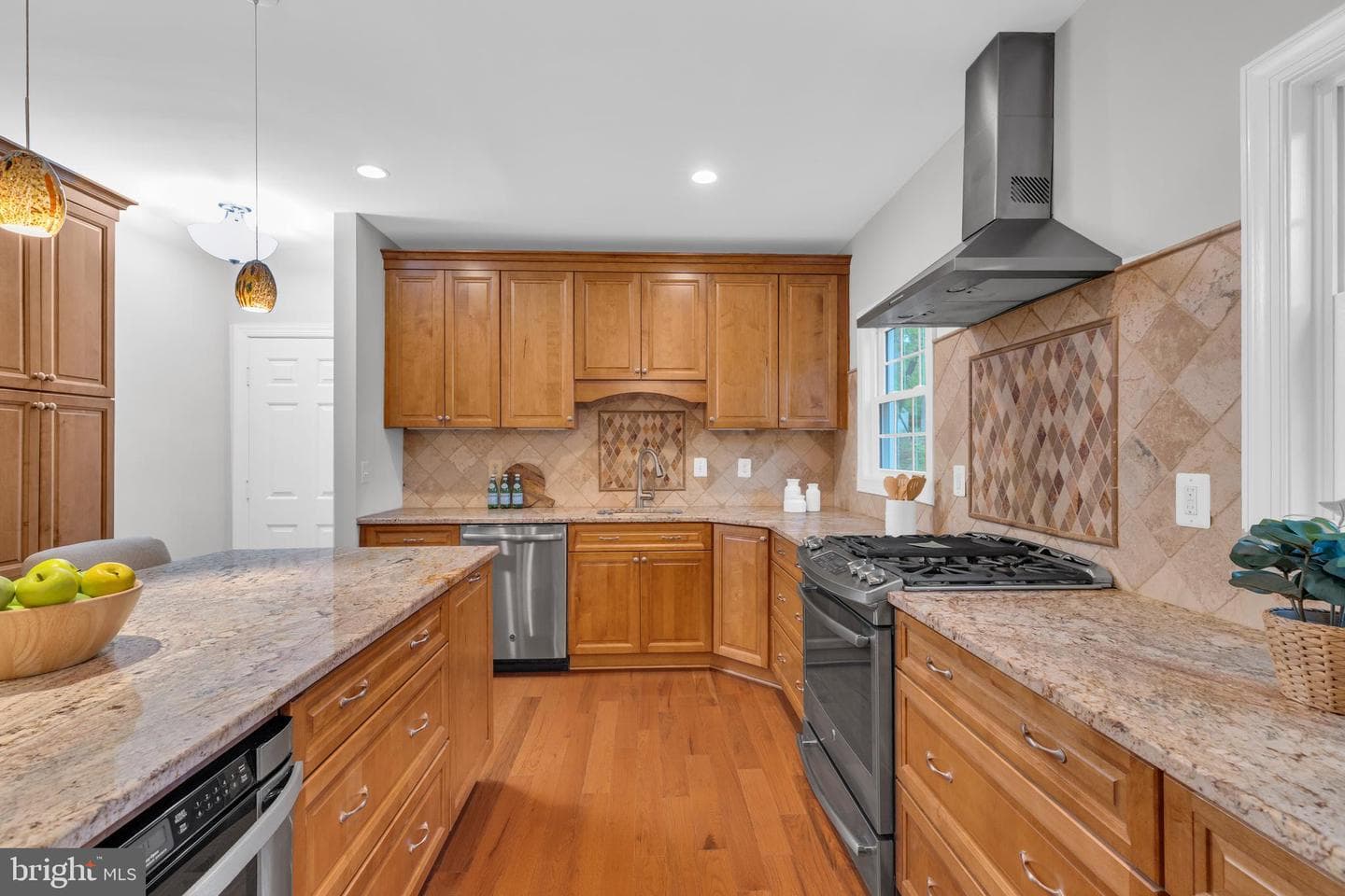 9701 Tree Hollow Court photo 21