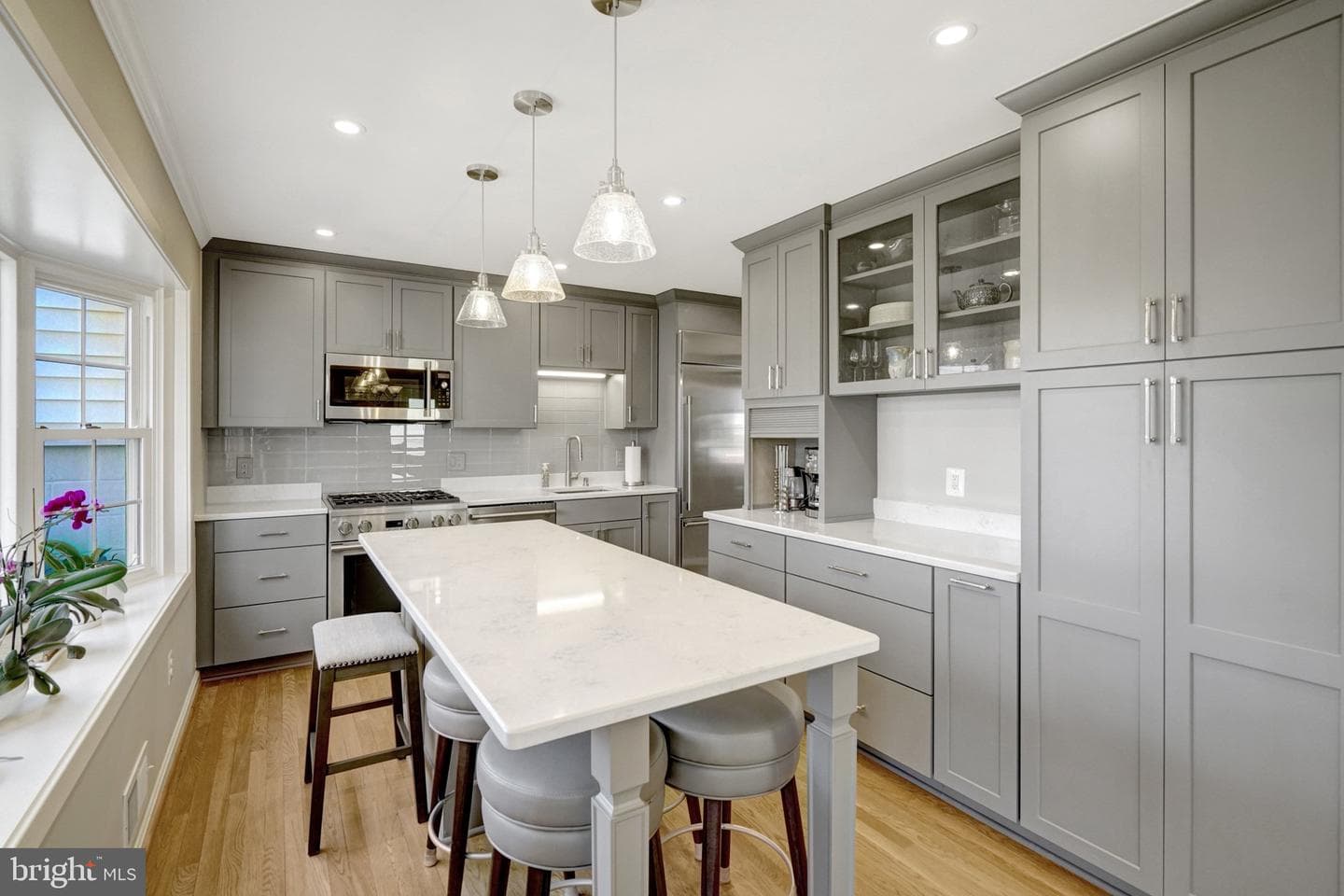 5700 Broadmoor Street photo 11