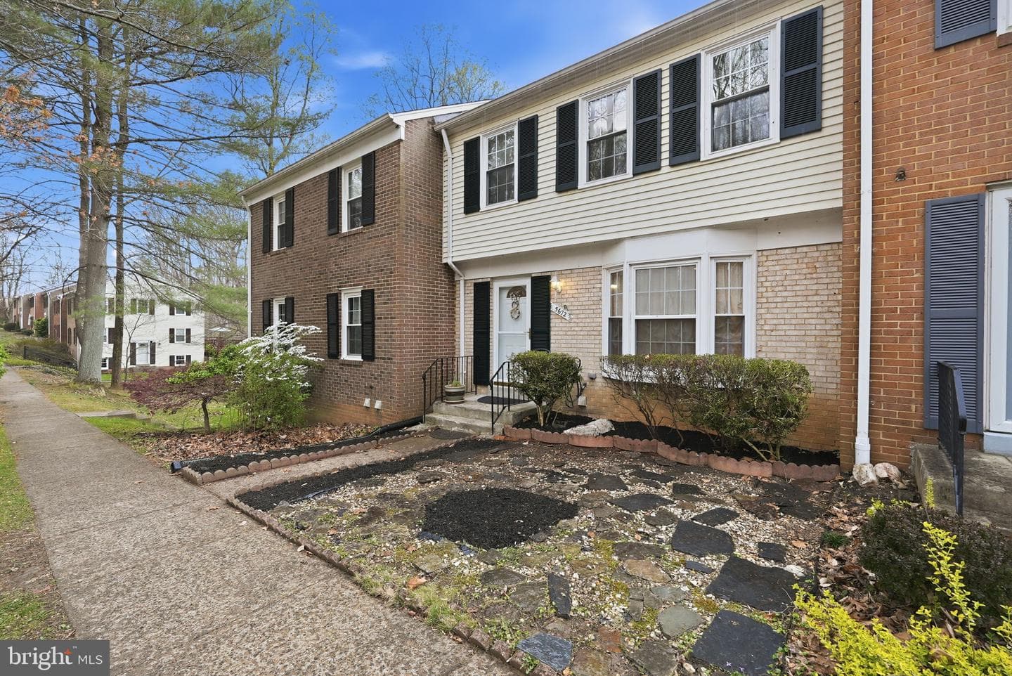 5672 Kirkham Court photo 3
