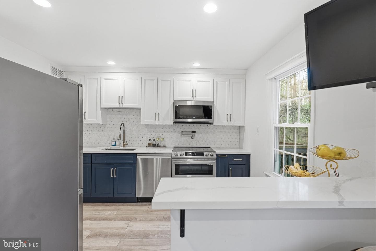 5672 Kirkham Court photo 8