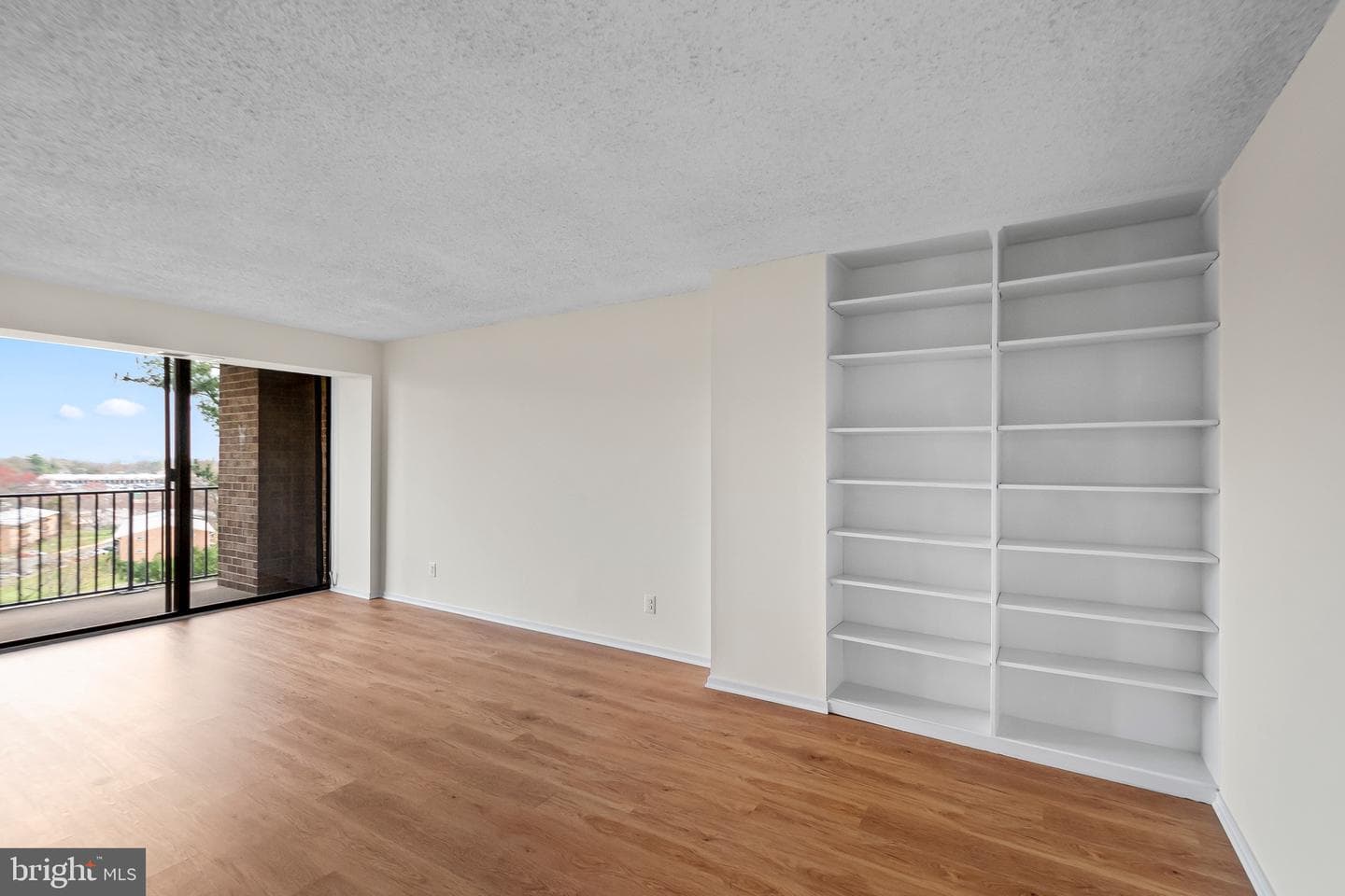 2300 Pimmit Drive #608 photo 6