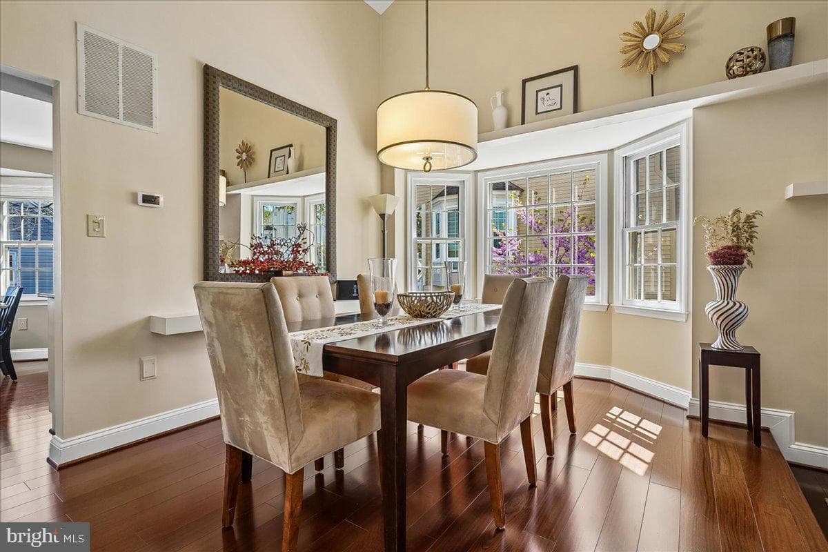 7801 Blue Jasmine Court photo 8