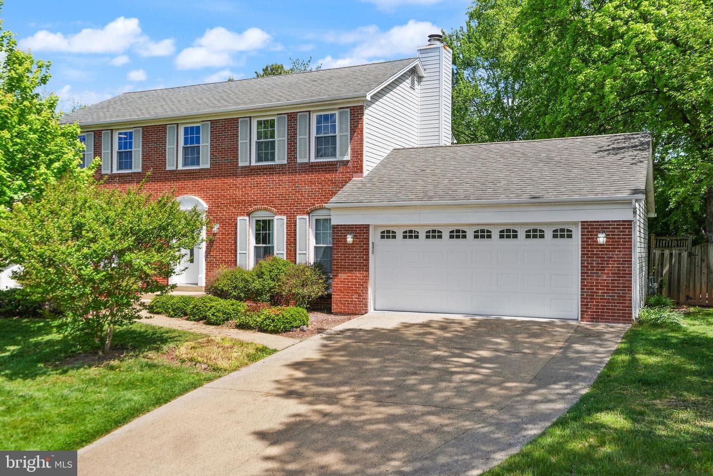 2592 John Milton Drive photo 2