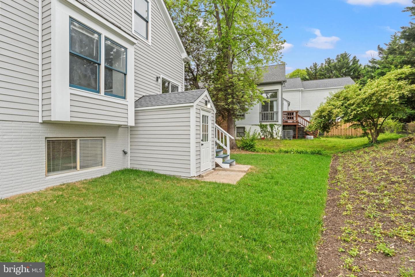 8405 Hollis Lane photo 31
