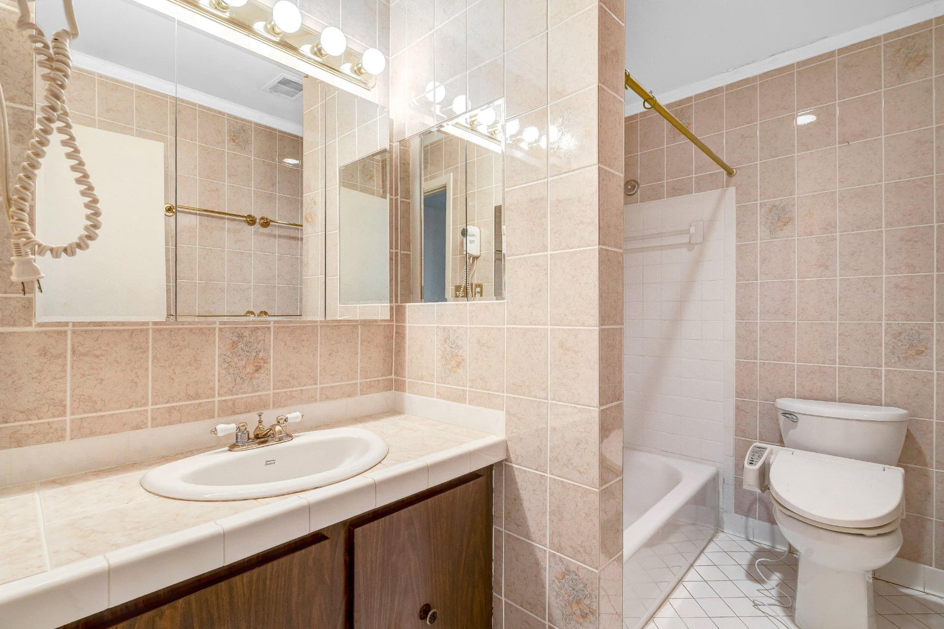 10910 Miller Road photo 36