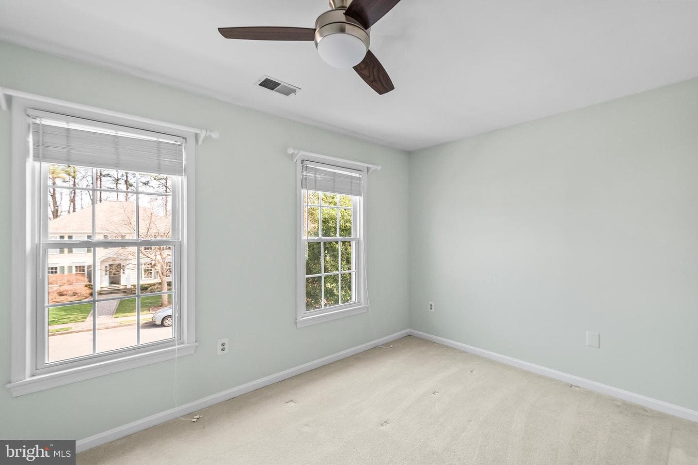 8942 Kenilworth Drive photo 36
