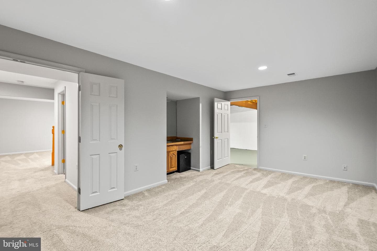8942 Kenilworth Drive photo 44