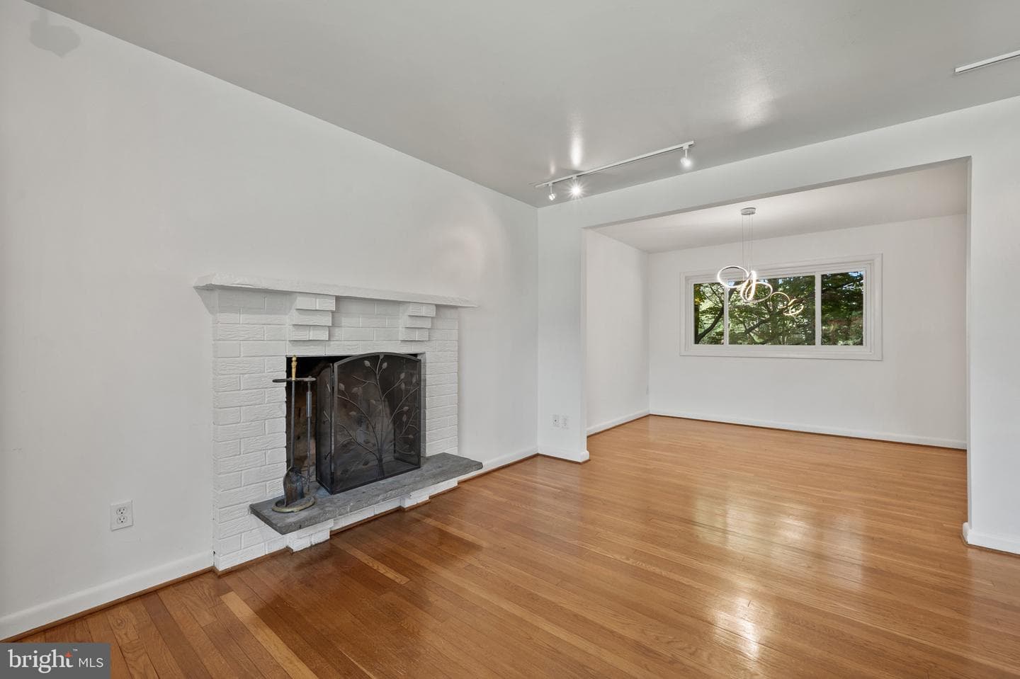 6523 Kerns Road photo 17