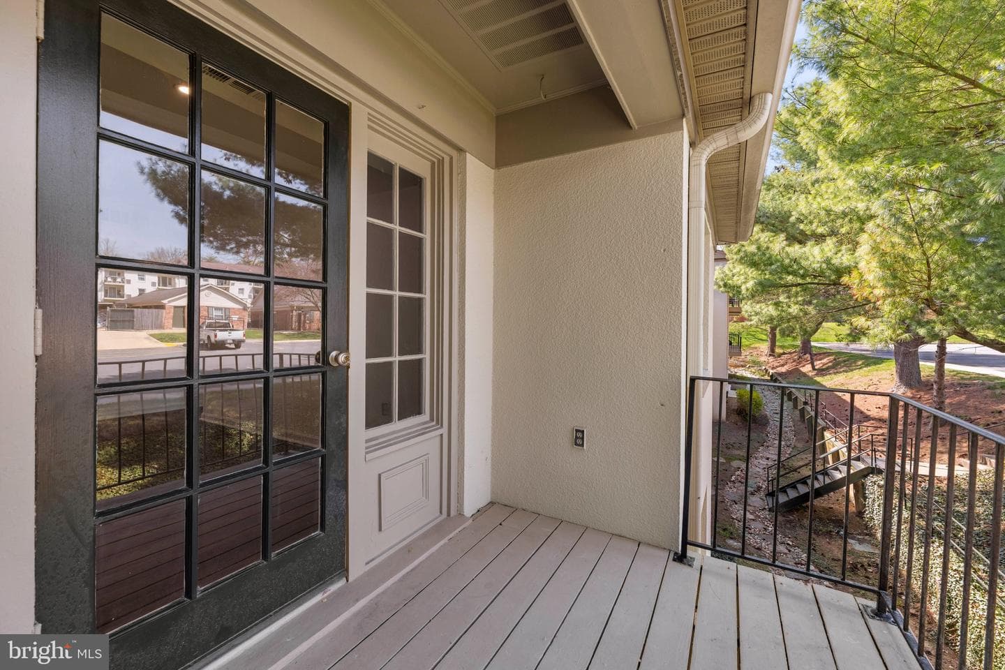5898 Surrey Hill Place #684 photo 15