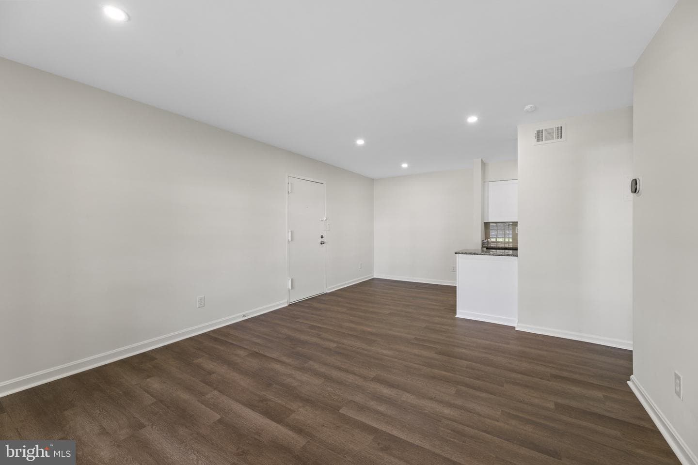 5898 Surrey Hill Place #684 photo 7