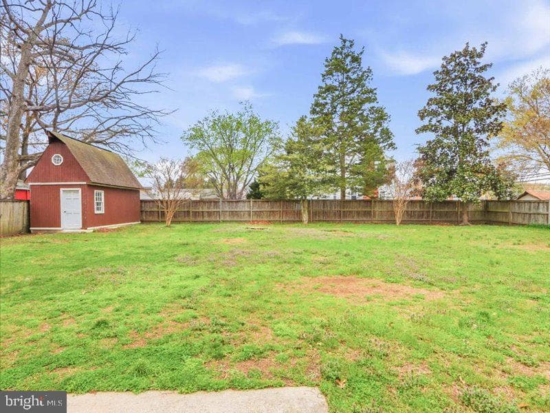 6404 Inwood Drive photo 35