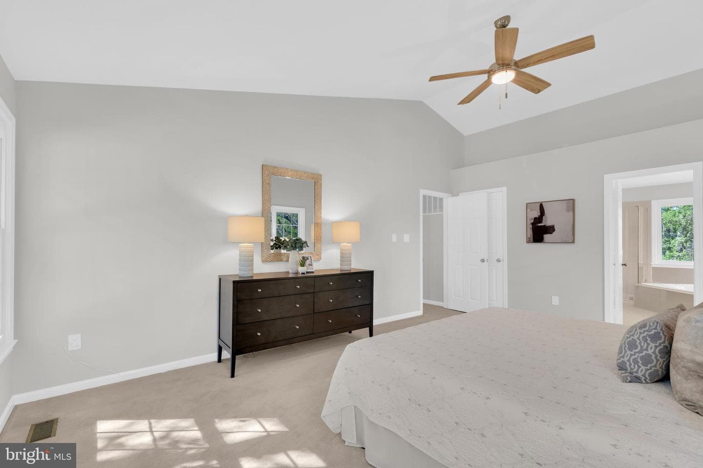 8101 Overlake Court photo 31