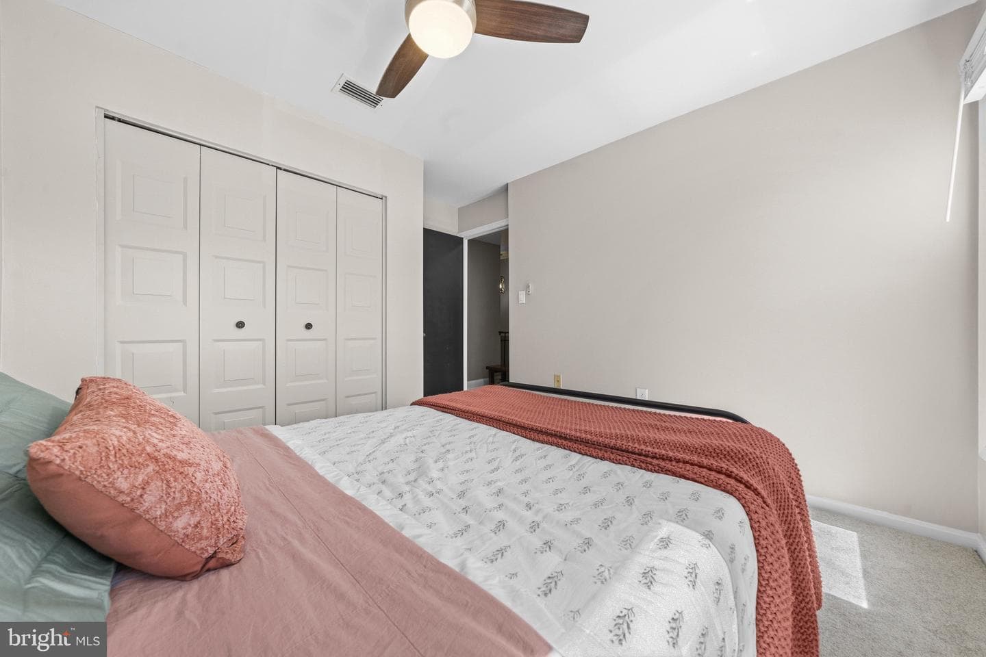 14206 Royal Oak Lane photo 22