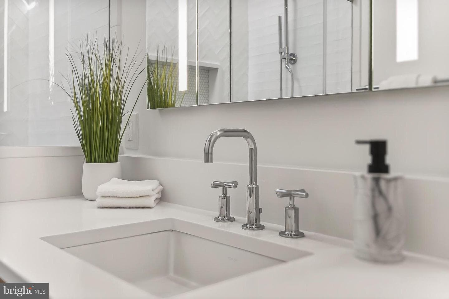 6362 Burton Circle photo 35