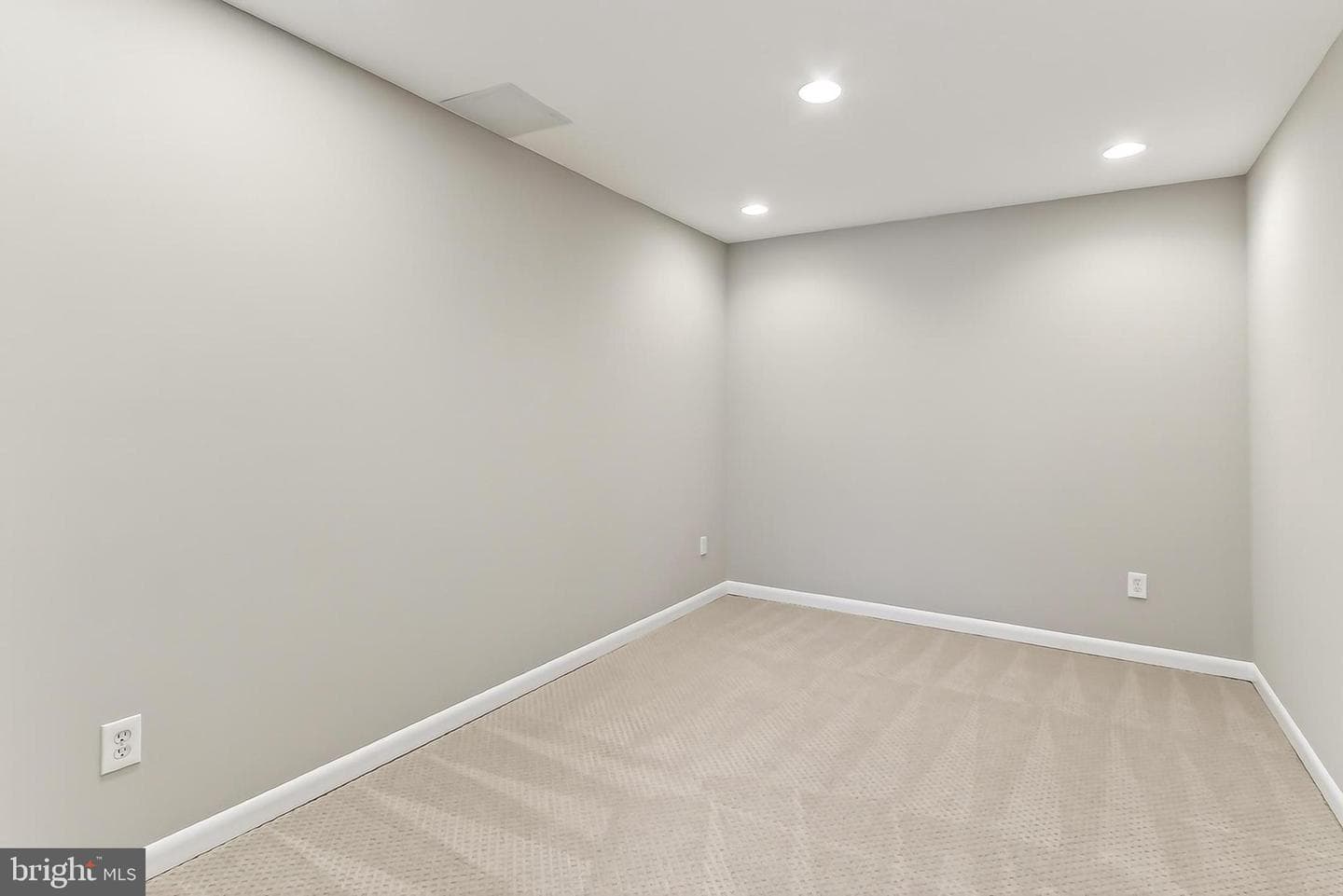 6362 Burton Circle photo 39
