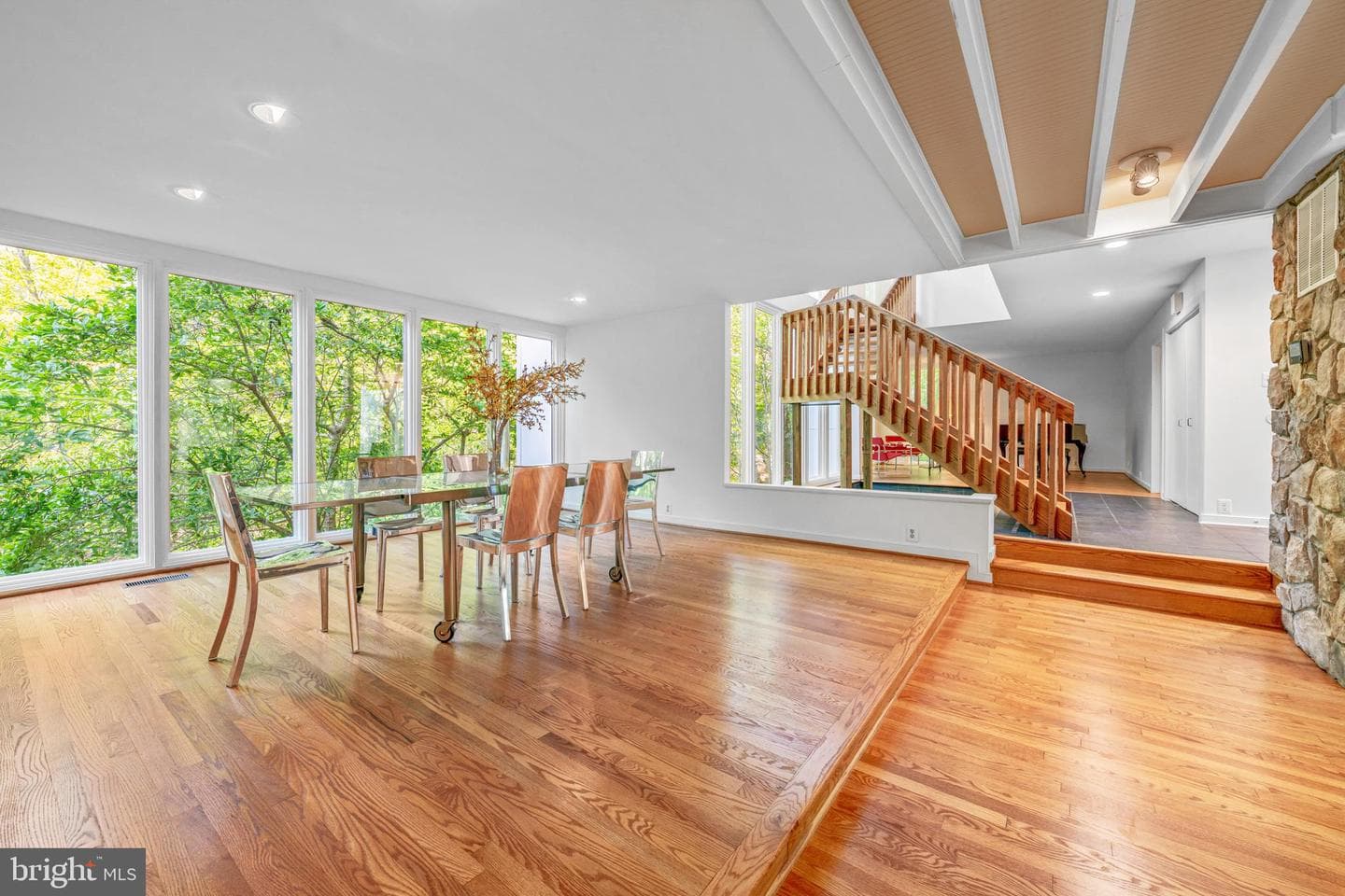 125 Eagles Mere Road photo 15