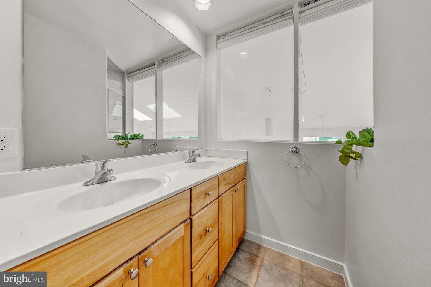 125 Eagles Mere Road photo 44