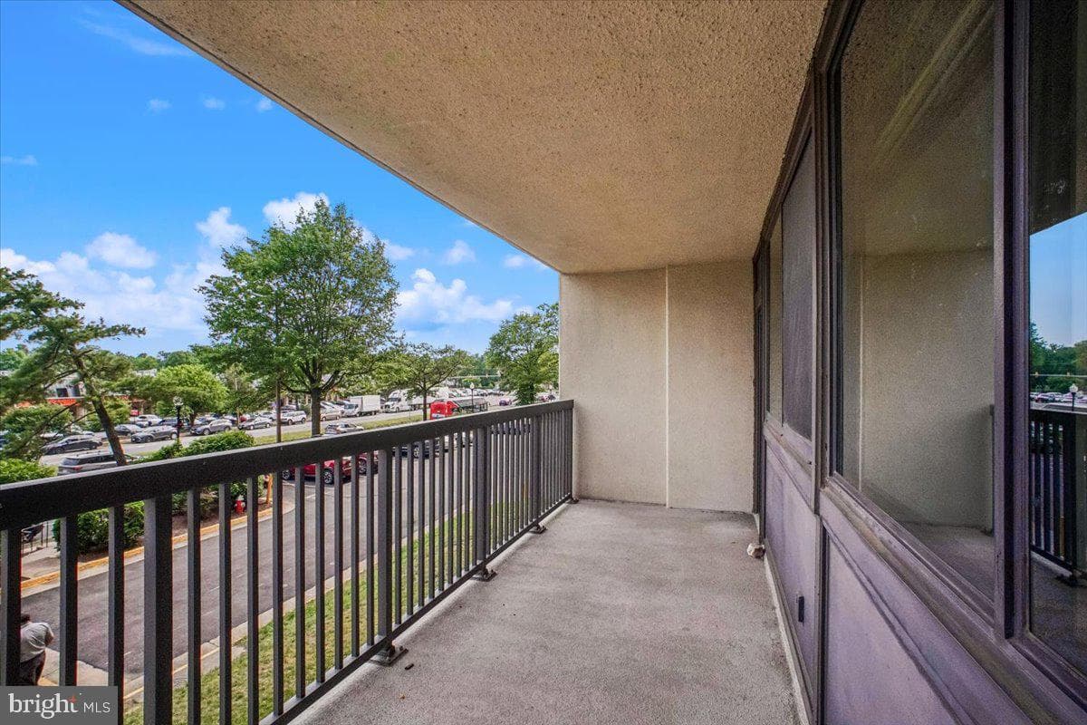 5501 Seminary Road #106s photo 15