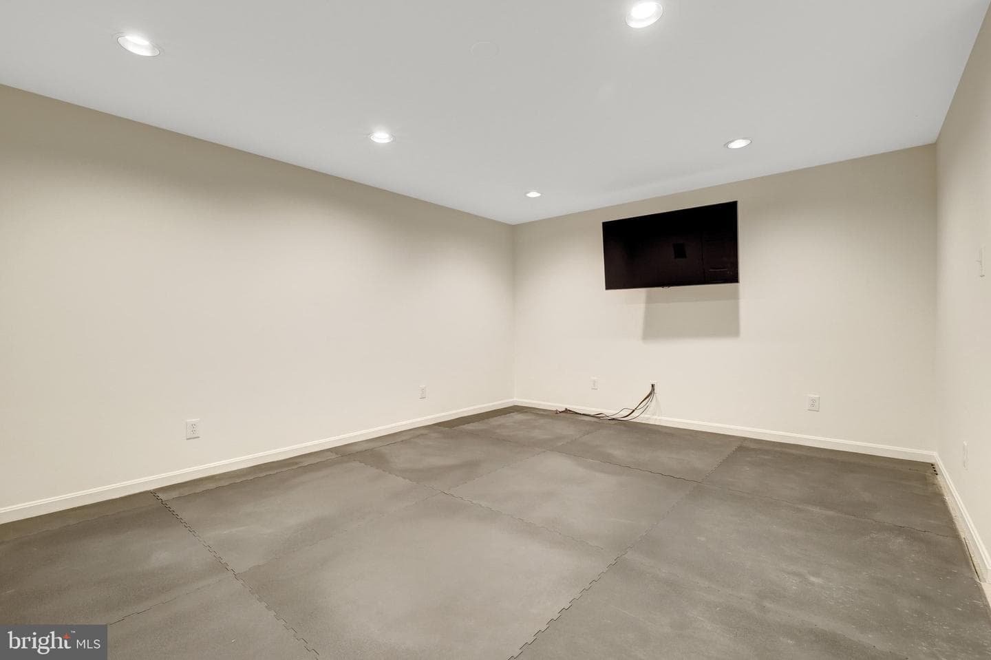 6508 Deidre Terrace photo 52