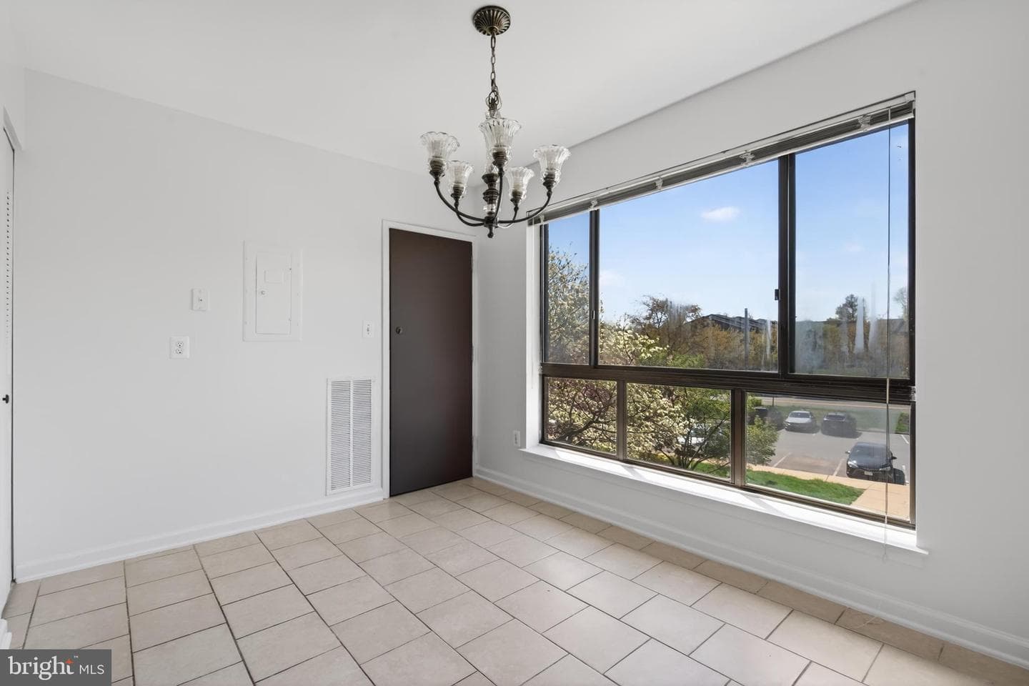 561 Florida Avenue #204 photo 16