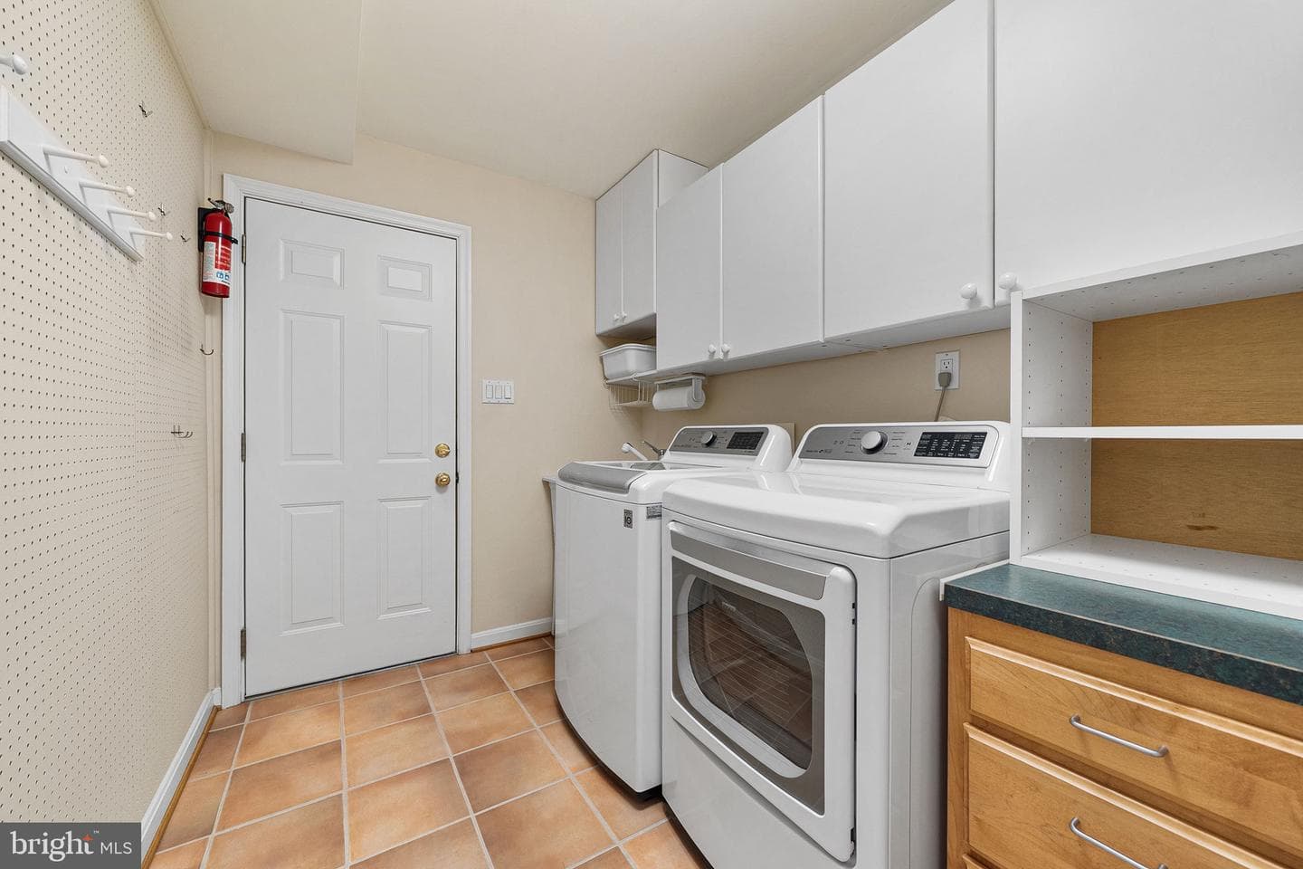 4224 Holborn Avenue photo 38