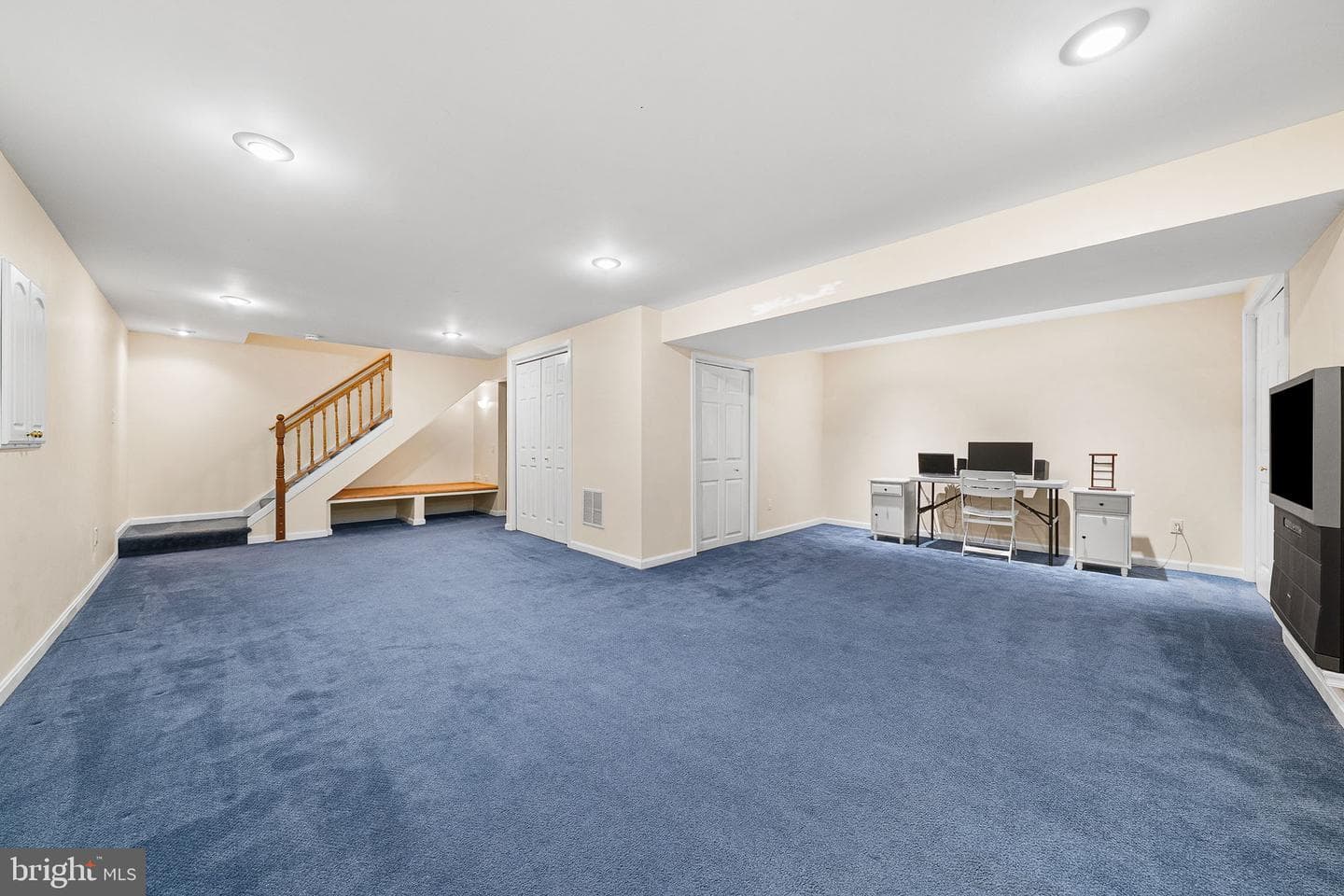 4224 Holborn Avenue photo 54